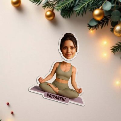 Personalized Yoga Caricature with Shaking Head for Car Cashboard & Tabletop, Custom Name Desk Decor Gift for Yoga Teacher & Women Yoga Lover Funny Gift for Girls Solar Powered